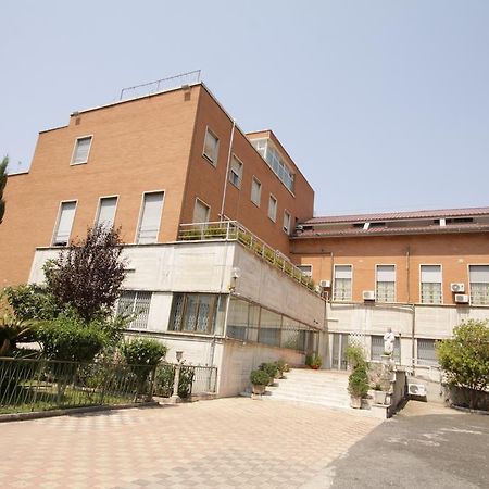 ホテルCasa Per Ferie Margherita Diomira ローマ エクステリア 写真